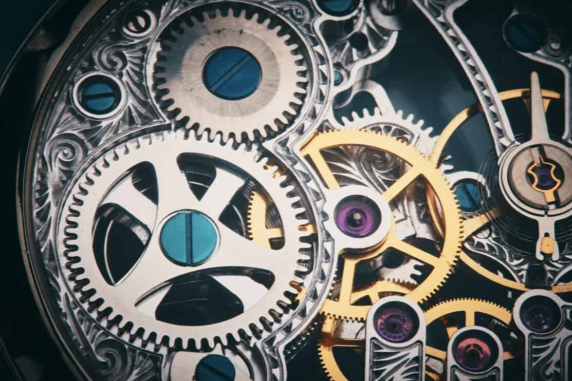 clockwork-the-inner-mechanism-of-a-watch-2