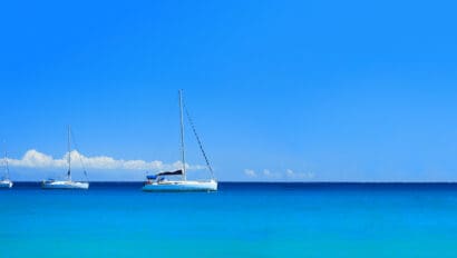 sailing-yacht